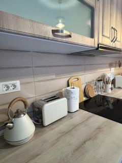 Chic Stay in Historic Brașov - 1