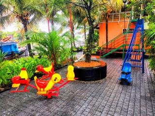 The Lake Paradise Boutique Resort - 1