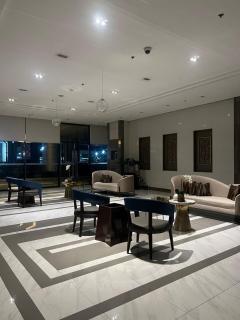 Walking Distance to NAIA Terminal 3 Newport City Condo with 400mbps WIFI and free 4K Netflix access - 5