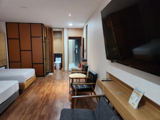 Central Plaza Hotel - 8