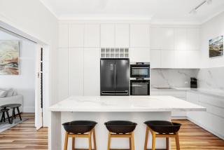 Harbour View in Rose Bay - 1