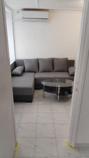 Stan dve sobe, kupatilo, hodnik, kuninja, klima, masina za ves, parking, strogi centar - 3