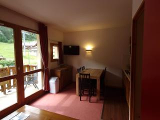 À louer à Valfréjus, 310 rue du Cheval Blanc - FR-1-561-121 - Modane - 2