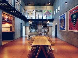 地元酒屋が手がける一棟貸し宿 -霧ノ音- - 9