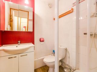 Studio rénové 3 pers, balcon sud, au pied des commerces et près des pistes - FR-1-329-4 - 5