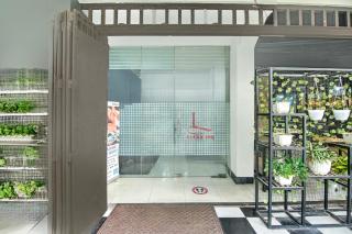 Hotel O Makassar near Mall Panakukang formerly Hotel Lucky Inn Makassar - 8