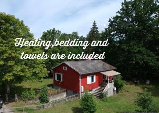 Vacation villa with fenced yard - 0