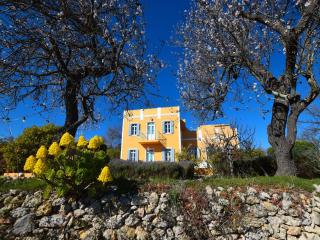 Elegant Loulé Mansion with Pool - 6