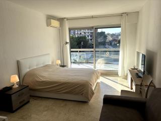 Spacieux - 6 personnes - WiFi - Terrasse - Clim - 4