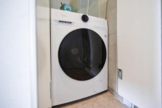 Elegant 1BR Sea View Balcony - 1