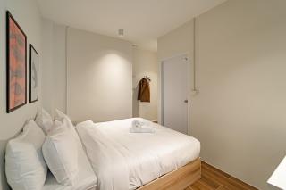 A 4BR apartment for 10 pax on 4F - 6