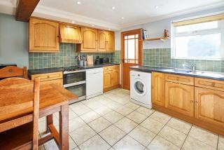 Host & Stay - Bodiam Close - 5