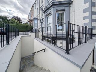 Modern 2-Bed Flat Near Newcastle City Centre PTK - 8