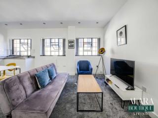 City Centre 2BR Townhouse Perfect for Work & Getaways - 0