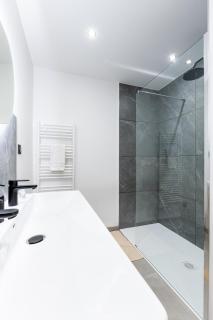 Proche CHU: 4 personnes - wifi fibre - balcon - 8