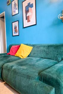 Lush Urban one bedroom - 0