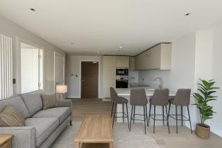 Paramount Stays - Uxbridge - 0