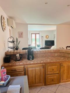 Villa 3 chambres avec piscine et parking privés - 9