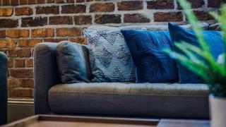 Central Warehouse Apt - Sleeps 8, Pet Friendly - 3