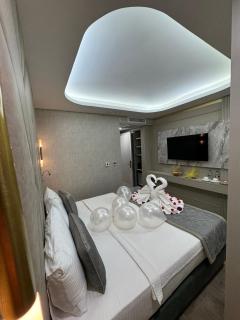 Elysia Hotel - 8