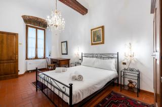 2BDR - Duomo & Uffizi - Chic Residence of the Cerchi - 0