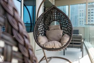 The Luxe Marina Experience - Stylish 2BR with Sweeping Balcony Views for Total Relaxation - 4