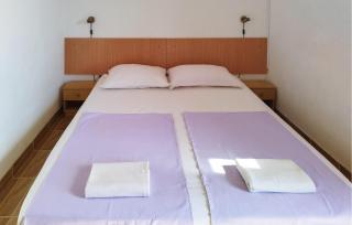 Nice Apartment In Povljana With House Sea View - 2