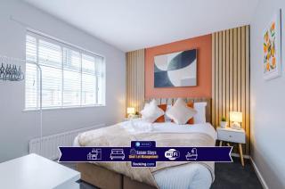 2 BR House By Eason Stays Short Lets & Serviced Accommodation Wythenshawe With Free Parking - 0