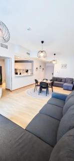 Two Bedroom Apartment Marina View - 5