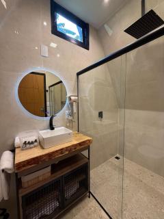 Chalé Romântico com Jacuzzi em Meio à Natureza - 2