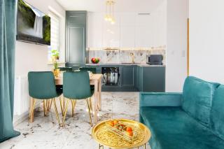 Gicek Apartament 19B z balkonem bezpłatny PARKING Faktura VAT 4 osobowy ARENA K-S SSE - 0