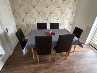 Quiet 3 bed semi with off street parking - 2