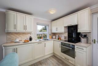 The Gatehouse Apartment - 8