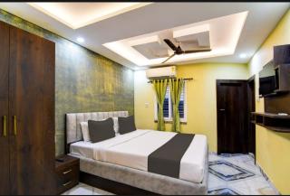 The Crown Inn Madhyamgram - 0
