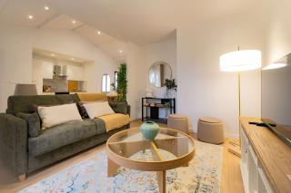 2P moderne proche Paris 4 pers - 8