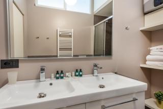 Duomo Apartments B Home - Panoramic Two Bedrooms Apt - 5
