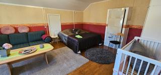 Air contioned and furnished half of semi detached house - 4