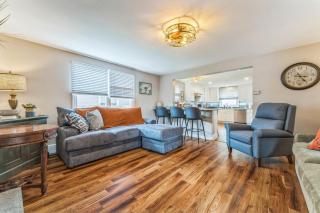 The Roost- Steps to beach & incredible water views - 0