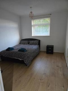 Stylish Home to rent 100m from the Etihad and CoOp Live - 2