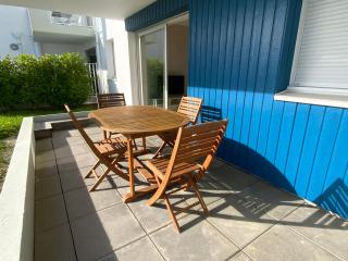 Appartement au face port avec grande terrasse - 0