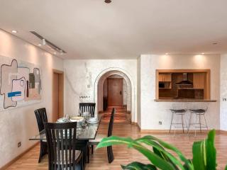 Sea View Beachfront 3BR Apartment - Shoreline 6 - 5