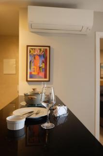 Quarto e sala irretocável praia de Ondina - 4
