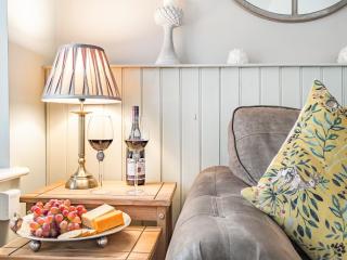 Pittendrigh Cottage - 7