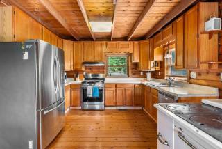 Dog Friendly with Fire Pit and Yard by the River - 8