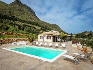 Holiday Home in Sicily with Pool & Garden - 0