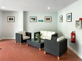 Apartment 20 Waves - 2