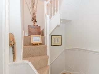 Number 1 Admiralty Cottages - Alverstoke - 3