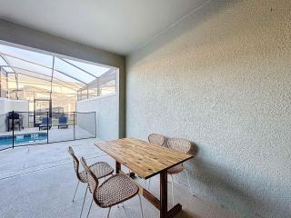 Impressive Hideaway with Private Pool and access to 2 Clubhouses - 1