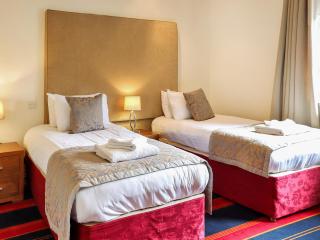 Family Lodge No 5 - Uk45694 - 2