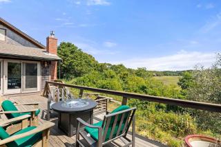 Breathtaking Sunset Views over Marsh - 9